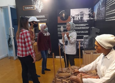 Fildtrip Museum PTPN Medan bersama Kawan Murid SMM Medan.(dok pribadi)