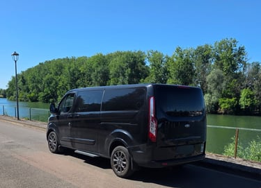 Taxi professionnel prêt pour un départ à Chalon-sur-Saône