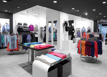 un magasin de vêtements