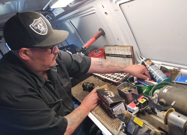 a man in a black shirt and a hat