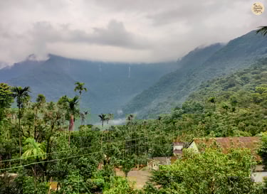 Tyrna Drive – Mist, Valleys, and Cloud-Kissed Views