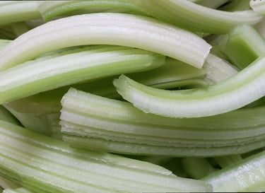 Celery Sticks De-veined