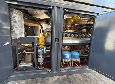 Aggreko/Jenbacher J420E, 1875 kVA, 400v. 50 Hz.