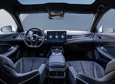 Tampilan interior depan BYD Seal