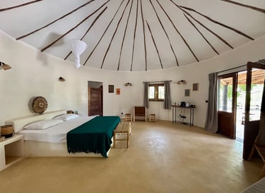 Suite junior du boutique hôtel Maison Fimela situé dans le Sine Saloum