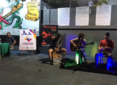 Show musical ao ar livre valorizando a produção artística local no evento do Comitê da Cultura MT