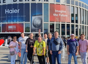 Ein Foto von allen Mitarbeitern auf der IFA
