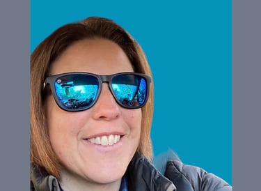 Headshot Amy McArdle Sept 2022