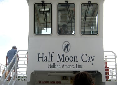 Holland America tender em Half moon cay voltando para o navio