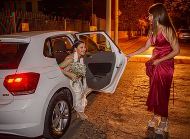 Novia llegando a la Parroquia Corazón Eucarístico de Jesús