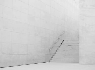 Estrutura arquitetónica representando progressão estratégica