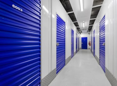 Compact steel storage compartments – Dubai selfstore project by IN SAFE