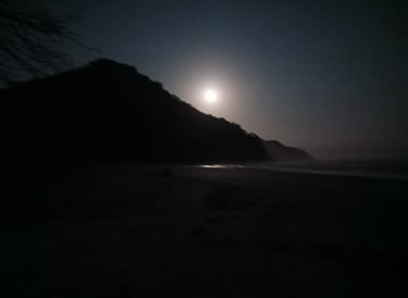 Lua cheia em Itamambuca