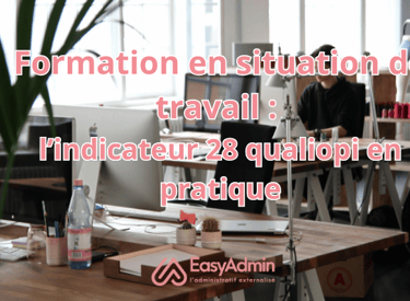 photo d'un openspace avec quelques bureaux et ordinateurs