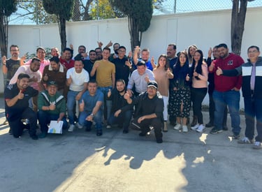 supervisores y gerentes de APYMSA