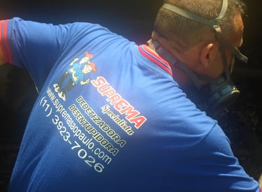 tecnico da empresa de caça vazamento