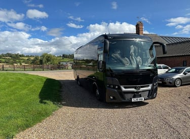 Luxury MidiCoach In Canterbury