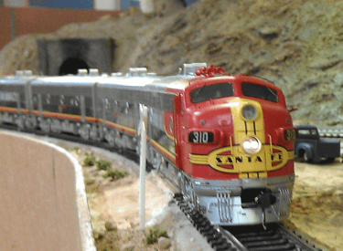 Santa Fe F7 traveling on the train tracks