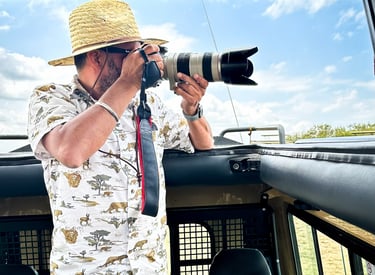 Open Roof Top Landcruiser, Picturing the wildlife in Maasai Mara, Kenya