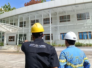 <img src="proyek-dzalfa-jaya.jpg" alt="Proyek Pemasangan Pintu dan Jendela Aluminium di Lampung oleh