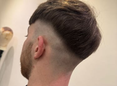 Hair lab UK training course for Male hair loss solutions
