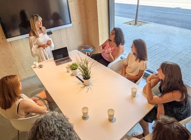 Anna Martínez durante un taller