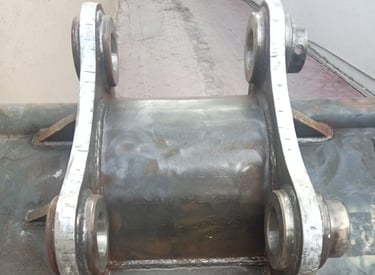 Fabricación de placas y adaptadores para martillos hidráulicos