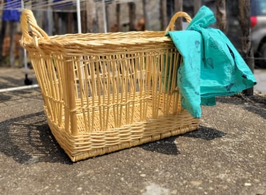 Panière à linge en osier avec poignées