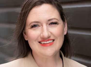 Riah Gonzalez a mobile notary public serving Maple Valley, WA, and surrounding King County areas