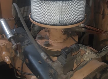 Maintenance air compressor and air filter 