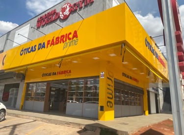 Atendimento especializado em saúde ocular na Óticas da Fábrica Prime