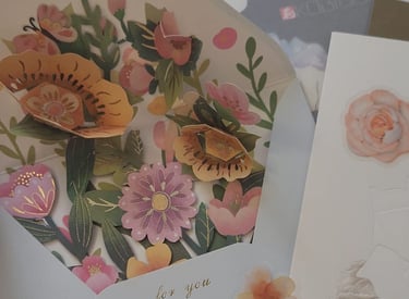 Un cadeau unique: soins du visage et bien-être avec une carte cadeau personnalisée