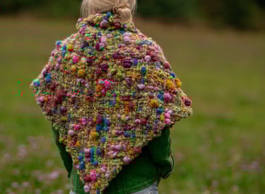 ArtyarnSchal aus handgesponnenem Artyarn am triloom gewebt