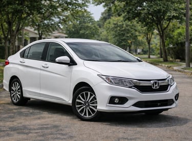 Honda City em bairro tranquilo, conhecido pela durabilidade e baixa manutenção