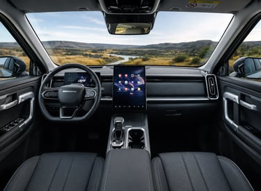 Interior do Jaecoo 7 Elite com painel digital e central multimídia vertical de 13,2 polegadas