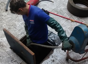 desentupimento em caixa de gordura