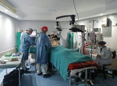 Servicios de quirófano ofalmológico en Quito. En Fundación Vista para los Ciegos.