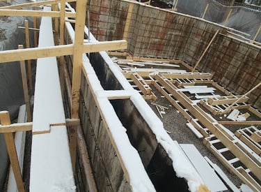 Concrete forms In Cold snow weather