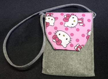 Childrens shoulder carry bag