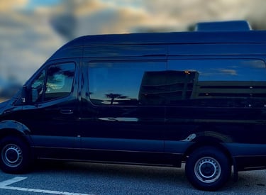 10-passengers-van