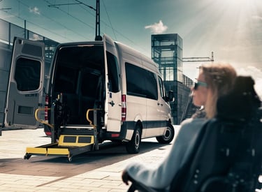 keltuvas neigaliojo vezimeliui