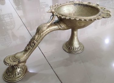 "Large handcrafted brass oil lamp for traditional worship and temple decor-For international dispatch"
