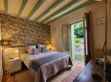 chambre d hotes a Chinon avec vue sur jardin, Bed and Breakfast Loire Valley, Chambres d'hotes 37 