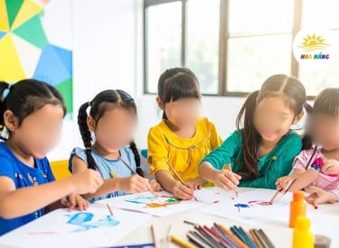 Trẻ tham gia lớp bán trú, lớp nhóm can thiệp sớm, phát triển toàn diện tại Trung tâm Hoa Nắng