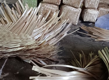 Proses Pembuatan Besek Bambu 