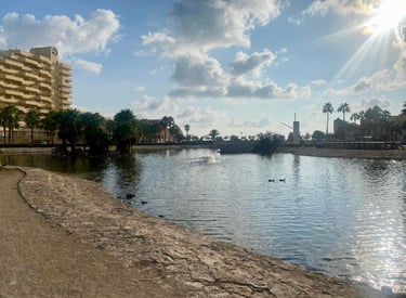Zona Lago azul en playa Tavernes
