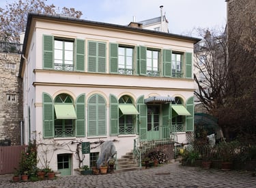 House and garden in winter at the Museum of Romantic Life in Paris for a guided tour