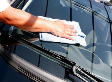 Lavage de vitres voiture à domicile