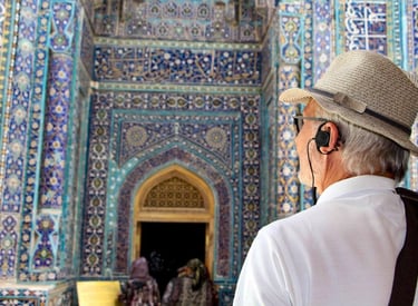 Tourist in front of Medrese