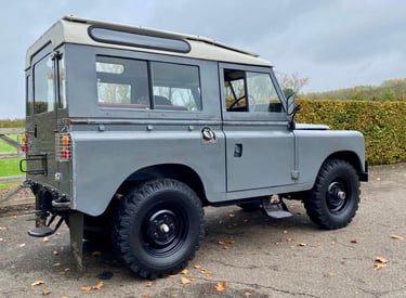Land Rover 88 swb
